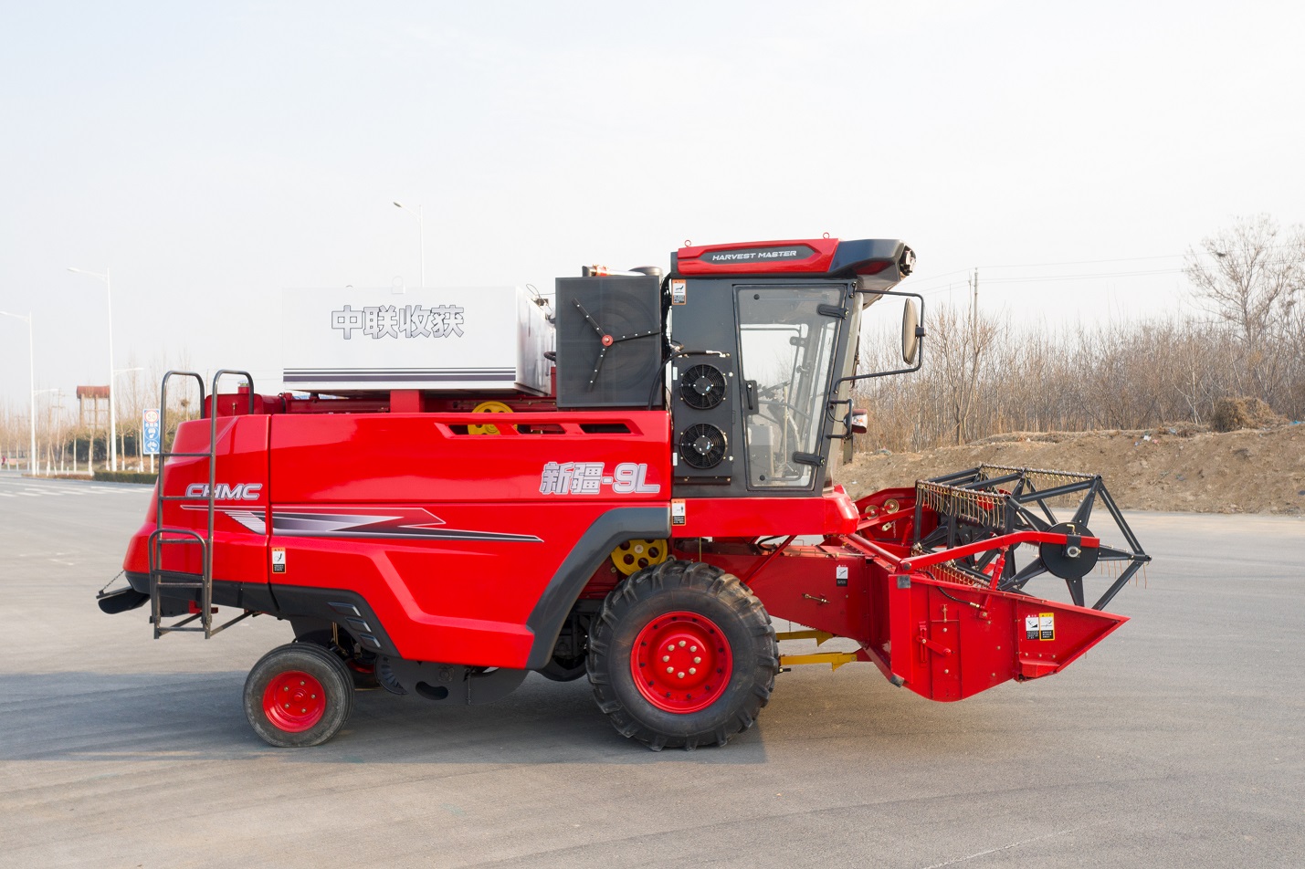 省钱致富，疯狂的猴子游戏网站收获小麦收割机轻松收大豆(图2)