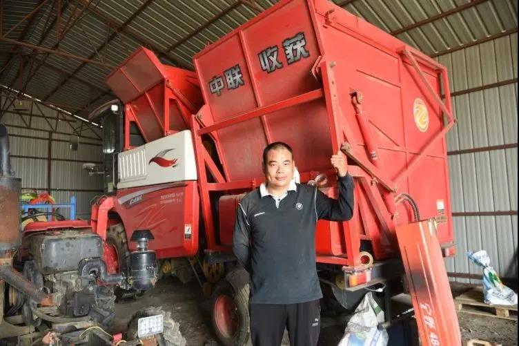 疯狂的猴子游戏网站收获花生机质量有多强？收一千多亩连根皮带都没换