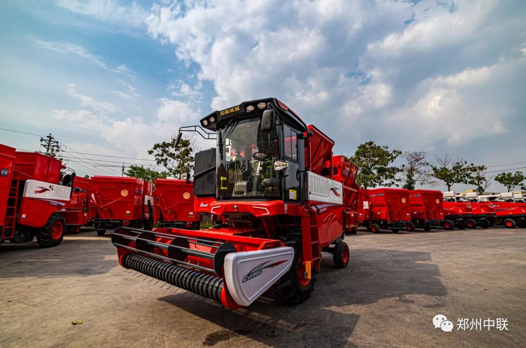 为什么近一半的种植大户都选择疯狂的猴子游戏网站收获自走式花生捡拾收获机？