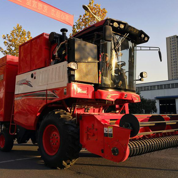 疯狂的猴子游戏网站收获2020款4HZJ-2500A自走式花生捡拾收获机