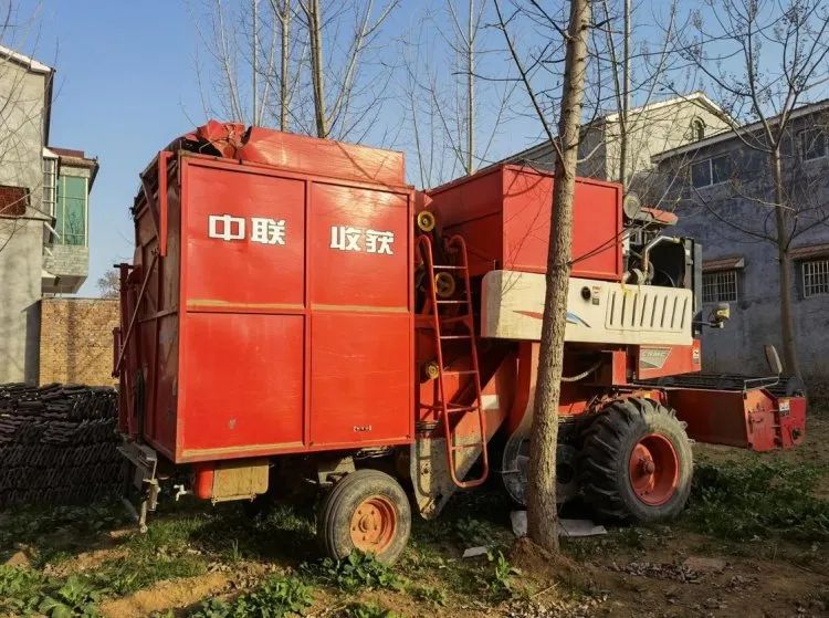 疯狂的猴子游戏网站收获花生机，口碑销量俱佳，农机手赚钱