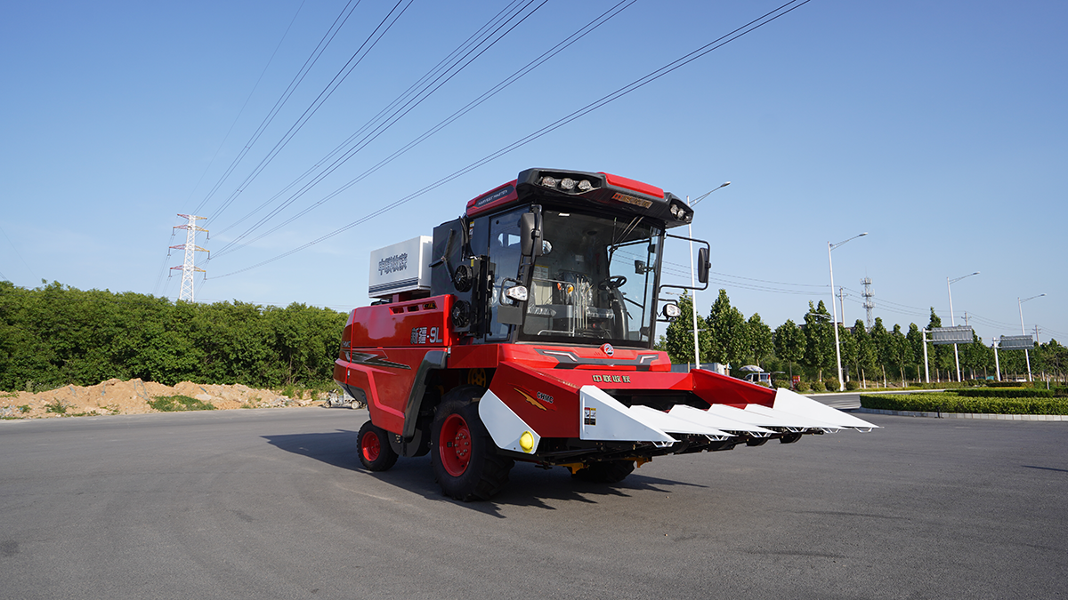 “疯狂的猴子游戏网站收获”2022款4YZL-5自走式玉米籽粒联合收割机